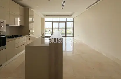 Apartment - 2 Bedrooms - 4 Bathrooms for rent in The 8 - The Crescent - Palm Jumeirah - Dubai