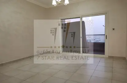 Apartment - 2 Bedrooms - 2 Bathrooms for sale in Al Khan - Sharjah