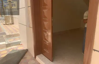 فيلا - 6 غرف نوم - 8 حمامات للايجار في الشعيبة - الروضة الشرقية - العين