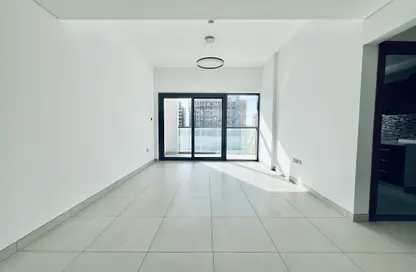 Apartment - 1 Bedroom - 2 Bathrooms for rent in Jumeirah Garden City - Al Satwa - Dubai