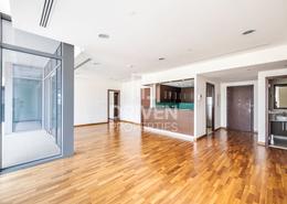 Empty Room image for: Apartment - 3 bedrooms - 3 bathrooms for sale in Burj Daman - DIFC - Dubai, Image 1
