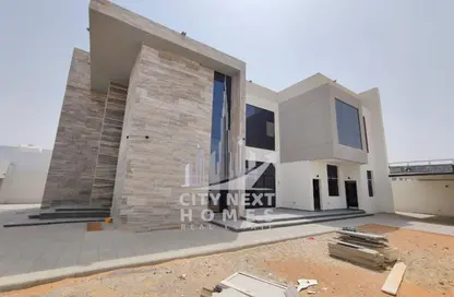 Villa - 5 Bedrooms - 7+ Bathrooms for rent in Nad Al Sheba Villas - Nad Al Sheba 3 - Nad Al Sheba - Dubai