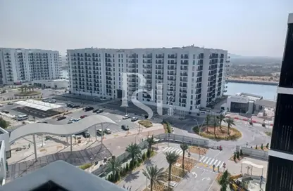 Apartment - 3 Bedrooms - 4 Bathrooms for rent in Waters Edge - Yas Island - Abu Dhabi