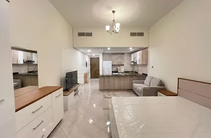 Apartment - Studio - 1 Bathroom for rent in Chaimaa Premiere - Jumeirah Village Circle - Dubai