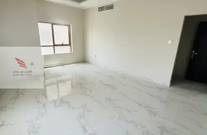 Apartment - 2 Bedrooms - 2 Bathrooms for rent in Corniche Tower - Ajman Corniche Road - Ajman