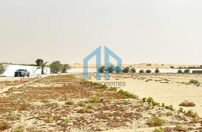 Land - Studio for rent in Murqquab - Dubai
