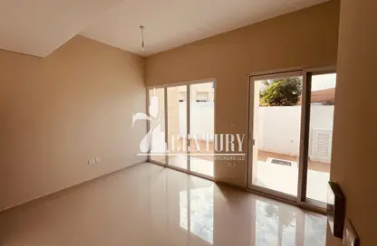 Empty Room image for: Villa - 3 Bedrooms - 3 Bathrooms for sale in Hajar Stone Villas - Victoria - Damac Hills 2 - Dubai, Image 1