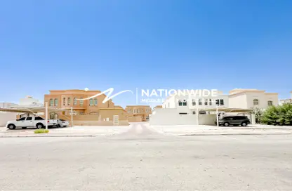 Compound - 5 Bedrooms - 6 Bathrooms for sale in Shakhbout City - Abu Dhabi