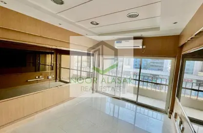 Office Space - Studio - 1 Bathroom for rent in Khalid Bin Al Waleed Road - Bur Dubai - Dubai