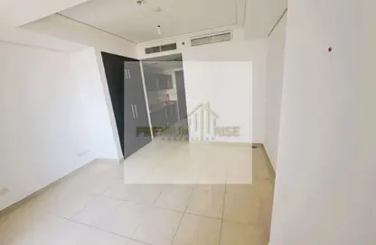 Apartment - Studio - 1 Bathroom for rent in Goldcrest Views 2 - JLT Cluster J - Jumeirah Lake Towers - Dubai
