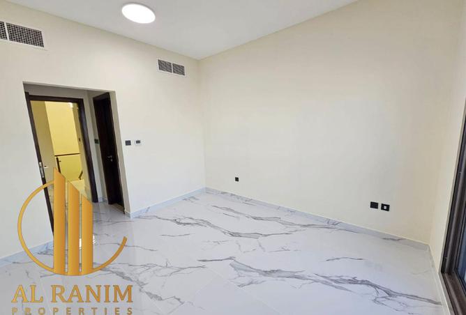 15183011 - Property Image 3