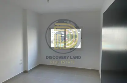 Apartment - 2 Bedrooms - 2 Bathrooms for rent in Tower 35 - Al Reef Downtown - Al Reef - Abu Dhabi