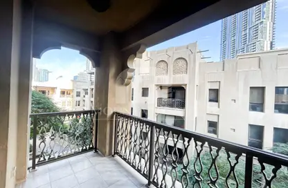 شقة - غرفة نوم - 2 حمامات للبيع في ينسون 6 - ينسون - المدينة القديمة - دبي وسط المدينة - دبي