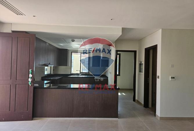 Townhouse - 3 Bedrooms - 5 Bathrooms for sale in Bloom Living - Zayed City (Khalifa City C) - Khalifa City - Abu Dhabi