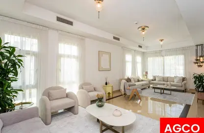Villa - 5 Bedrooms - 7 Bathrooms for sale in Naseem - Mudon - Dubai