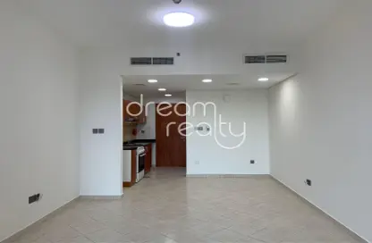 Apartment - 1 Bathroom for rent in The Crescent Tower C - The Crescent - Dubai Production City (IMPZ) - Dubai