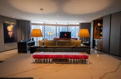 Apartment - 1 Bedroom - 2 Bathrooms for sale in Armani Residence - Burj Khalifa Area - Downtown Dubai - Dubai