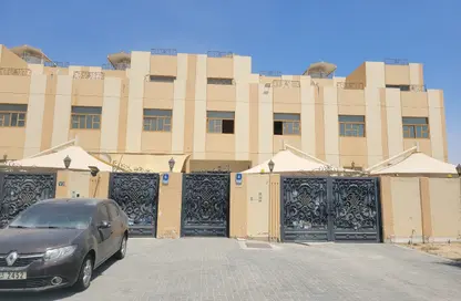 فيلا - 4 غرف نوم - 4 حمامات للايجار في مركز محمد بن زايد - مدينة محمد بن زايد - أبوظبي