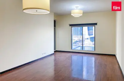 Apartment - 1 Bedroom - 2 Bathrooms for rent in Green Lakes Towers - JLT Cluster S - Jumeirah Lake Towers - Dubai