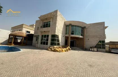 Villa - 7 Bedrooms - 7+ Bathrooms for rent in Al Falaj - Al Riqqa - Sharjah