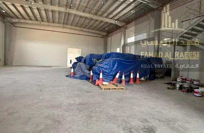 مستودع - استوديو - 1 حمام للايجار في أم الثعوب - أم القيوين