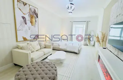Apartment - Studio - 1 Bathroom for rent in Plaza Residences 2 - Plaza Residences - Jumeirah Village Circle - Dubai