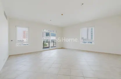 Apartment - 3 Bedrooms - 4 Bathrooms for rent in Abbey Crescent 1 - Abbey Crescent - Motor City - Dubai