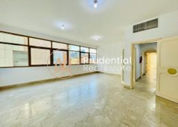 Empty Room image for: Apartment - 3 bedrooms - 4 bathrooms for rent in Al Noor Tower - Khalifa Street - Abu Dhabi, Image 1