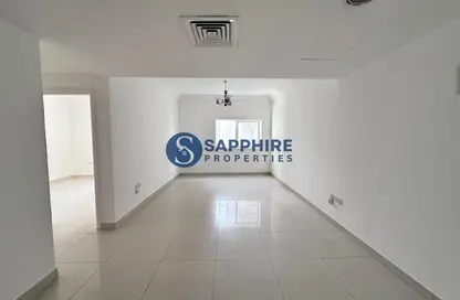 Apartment - 2 Bedrooms - 2 Bathrooms for rent in Al Khan - Sharjah