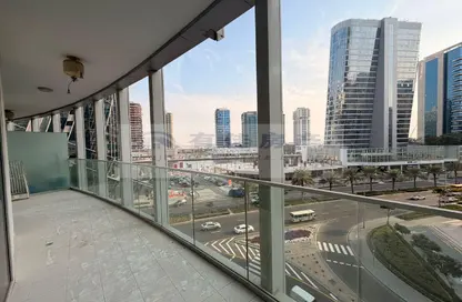 شقة - غرفة نوم - 2 حمامات للايجار في داماك ماجستين - الخليج التجاري - دبي