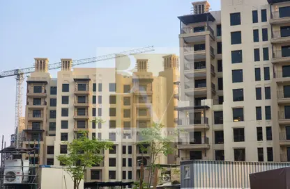 Apartment - 3 Bedrooms - 4 Bathrooms for sale in Lamaa - Madinat Jumeirah Living - Umm Suqeim - Dubai