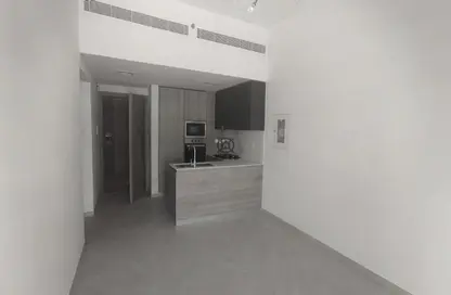 Apartment - 1 Bedroom - 2 Bathrooms for rent in Oxford 212 - Jumeirah Village Circle - Dubai