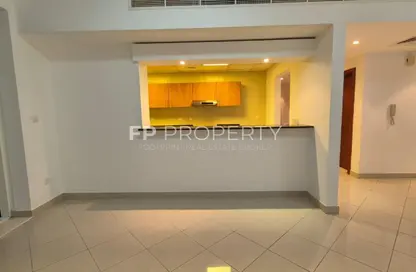 Apartment - 2 Bedrooms - 3 Bathrooms for sale in Hub Canal 2 - Hub-Golf Towers - Dubai Sports City - Dubai