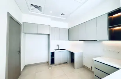 فيلا - 3 غرف نوم - 4 حمامات للايجار في مروج الفرجان ويست - الفرجان - دبي