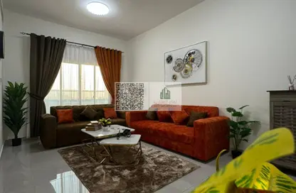 شقة - 2 غرف نوم - 2 حمامات للايجار في مساكن كورنيش عجمان - طريق كورنيش عجمان - عجمان