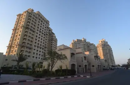 شقة - 2 غرف نوم - 3 حمامات للايجار في 4 رويال بريز - رويال بريز - قرية الحمرا - رأس الخيمة