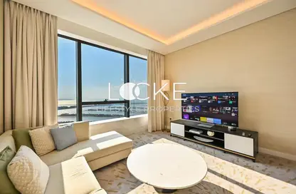 Apartment - 1 Bedroom - 2 Bathrooms for sale in The Palm Tower - Palm Jumeirah - Dubai
