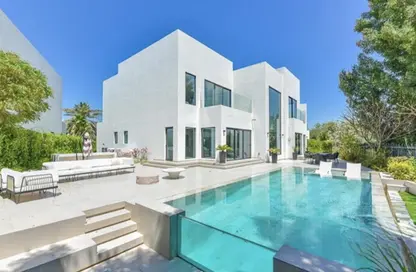 Villa - 5 Bedrooms - 6 Bathrooms for rent in Entertainment Foyer - Islamic Clusters - Jumeirah Islands - Dubai