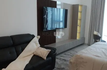 شقة - 1 حمام للايجار في رويال ريجينسي - الخليج التجاري - دبي شقة - 1 حمام للايجار في رويال ريجينسي - الخليج التجاري - دبي