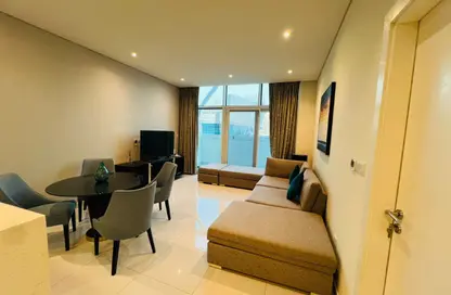 شقة - 2 غرف نوم - 2 حمامات للايجار في حافة الخليج - الخليج التجاري - دبي