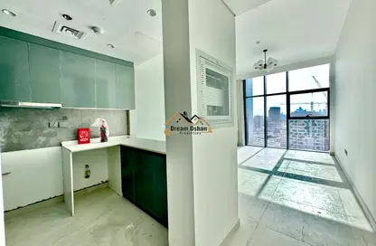 Apartment - 1 Bedroom - 2 Bathrooms for rent in Sama Al Jaddaf - Al Jaddaf - Dubai