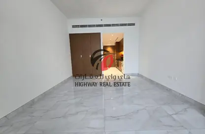 شقة - 1 حمام للايجار في عزيزي فيستا - ستوديو سيتي - دبي شقة - 1 حمام للايجار في عزيزي فيستا - ستوديو سيتي - دبي