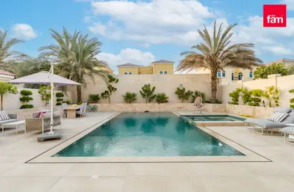 Villa - 3 Bedrooms - 4 Bathrooms for sale in Legacy - Jumeirah Park - Dubai