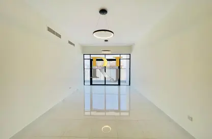 Apartment - 2 Bedrooms - 3 Bathrooms for rent in Al Jaddaf Residence - Al Jaddaf - Dubai