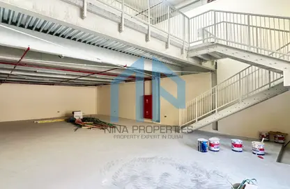 Warehouse - Studio - 1 Bathroom for rent in RAS - Umm Ramool - Dubai