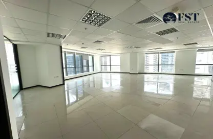 مكتب - استوديو للايجار في برج ريجال - الخليج التجاري - دبي