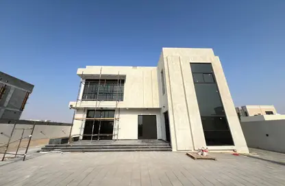 Villa - 4 Bedrooms - 5 Bathrooms for rent in Wadi Alshabak - Dubai