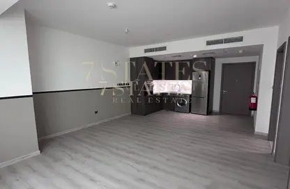 Apartment - 1 Bedroom - 2 Bathrooms for rent in Al Manal Tower - Sheikh Zayed Road - Dubai