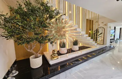 Villa - 5 Bedrooms - 7 Bathrooms for rent in Sur La Mer - La Mer - Jumeirah - Dubai