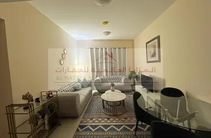 شقة - غرفة نوم - 2 حمامات للايجار في برج منازل 5 - شارع التعاون - التعاون - الشارقة
